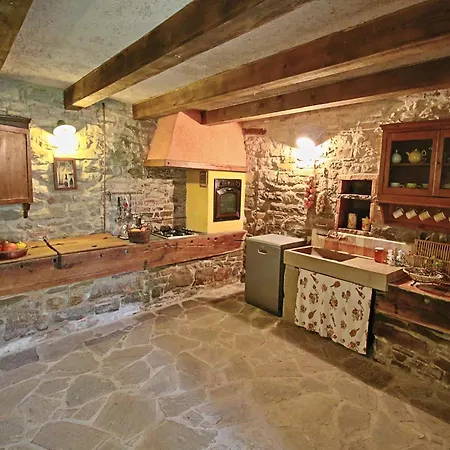 Spacious In With Pool Holiday home Apecchio
