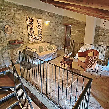 Spacious In With Pool