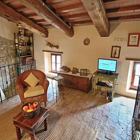 Holiday home Spacious In With Pool Apecchio