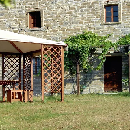 Spacious In With Pool Apecchio
