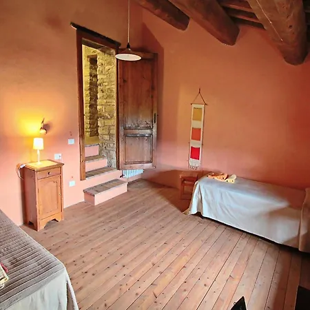 Spacious In With Pool Apecchio