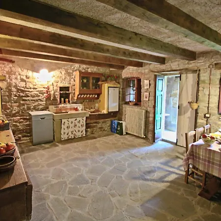 Spacious In With Pool